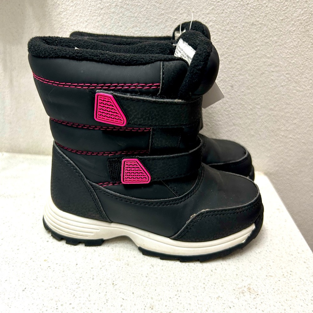 🦋 Kids Black and Pink Winter Snow Boots for girls size 9!